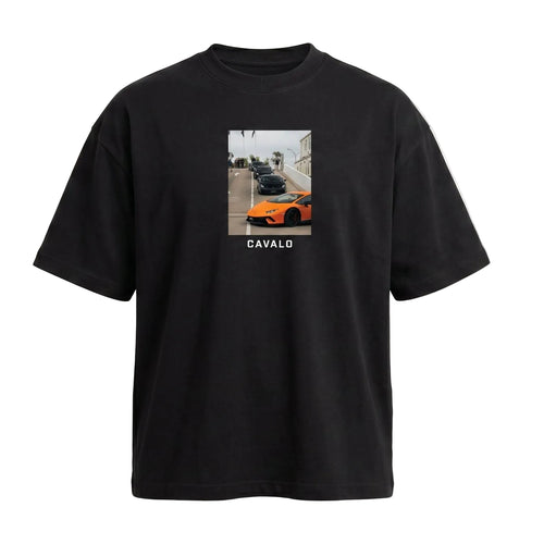 Black t-shirt with a graphic of a car and 'Cavalo' text below